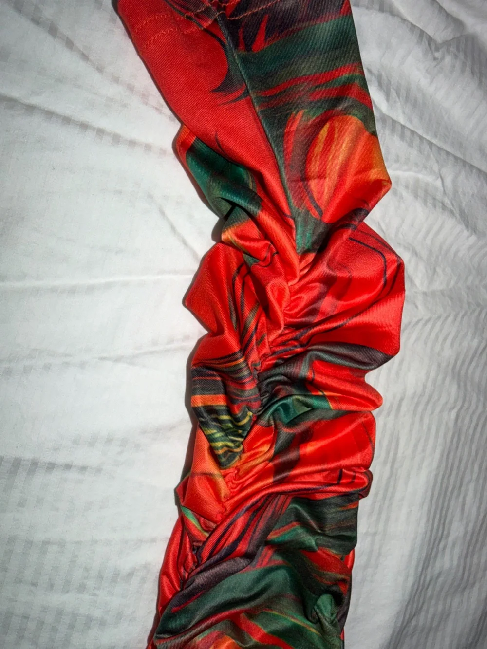 Ruched pants in Red & Green Abstract Print
